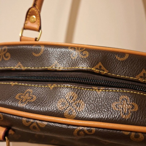 Brown handbag like new