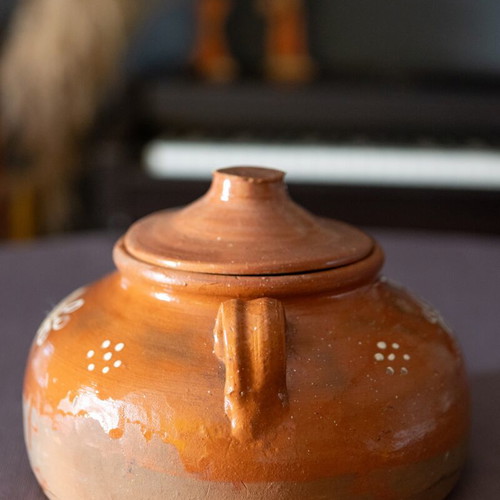 Ceramic pot like new, handmade
