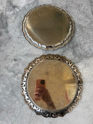 Serving platters used in good condition