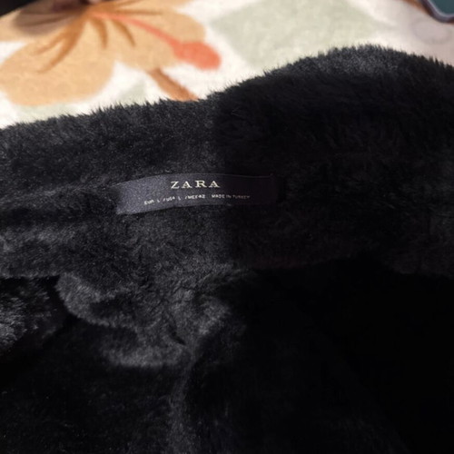 Zara corduroy fur jacket like new, black, size L