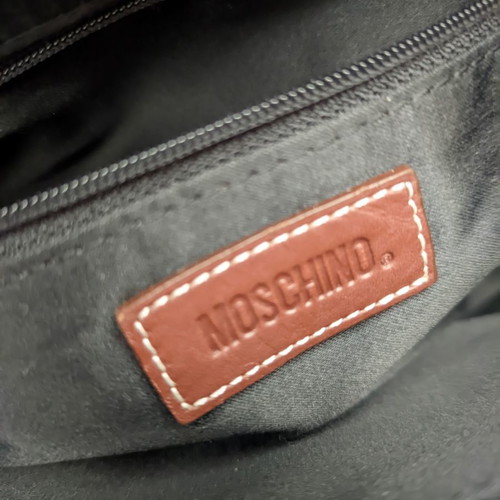 Moschino shoulder bag like new, authentic