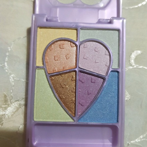 Playing card palette with eyeshadows like new