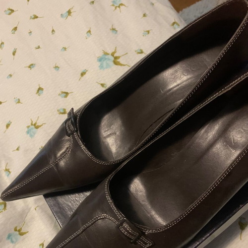 Brown leather pointed shoes like new, size 39