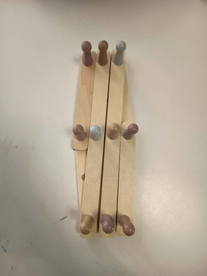 Children's expandable wall hanger like new