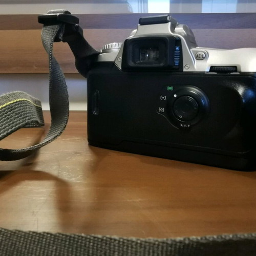 Sony F 75 35mm SLR camera with autofocus like new