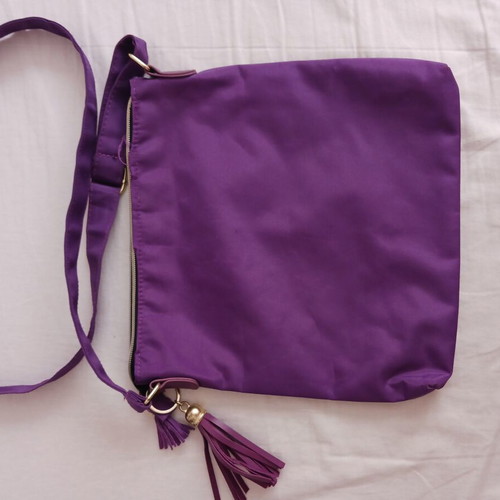 Shoulder bag like new, purple, synthetic material