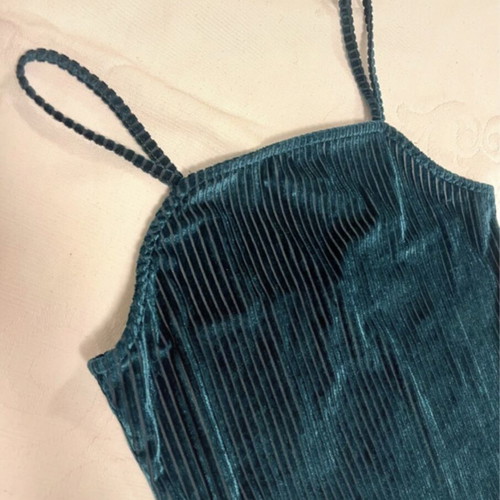 Velvet bodysuit in cypress green, like new, size S/M