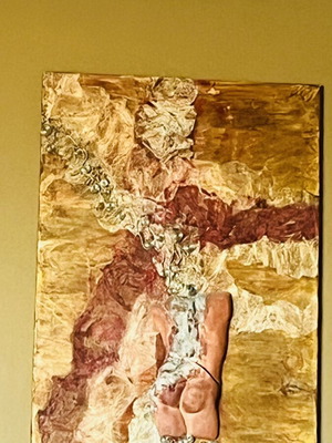 Mixed-media τρισδιάστατο έργο τέχνης μεταχειρισμένο με abstract οργανική αισθητική