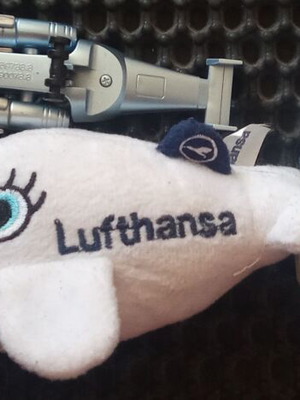 Μασκότ Lufthansa μεταχειρισμένο με πολωνικά βραχιόλια και κεραμική Παναγία Τήνου