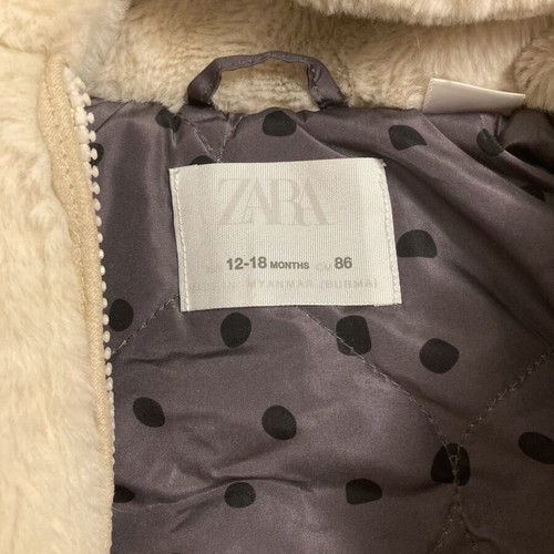 Fur sleeveless jacket like new