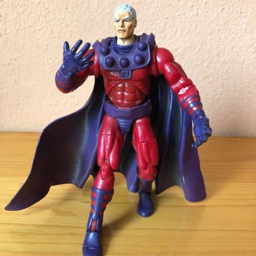 Marvel Action Figure Magneto Toy biz 2003 like new