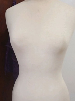 Кукла за шиене употребявана, в добро състояние, 2 части