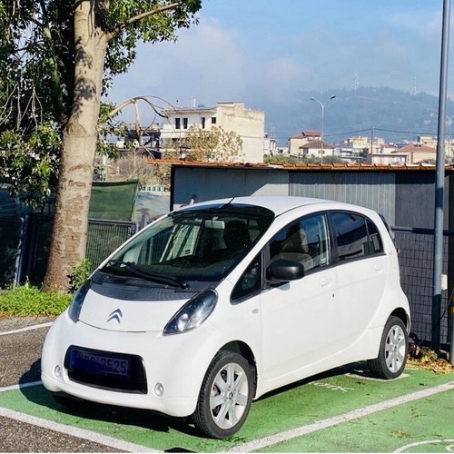 Citroën C-Zero 2012 electric car used, white, 67,000 km