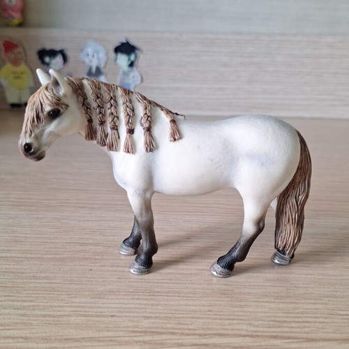 Schleich collectible white female horse