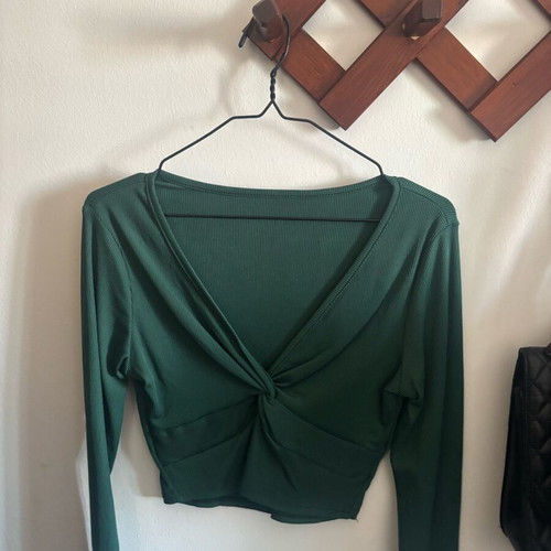 Green blouse like new, size M