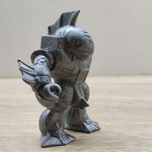 Shawtooth Shark Teratomachos Battle Beasts figure used, silver color
