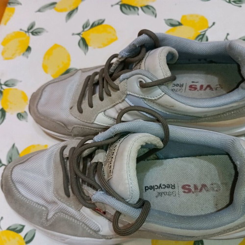 Levi's leather sneakers size 39 used, sport style, beige