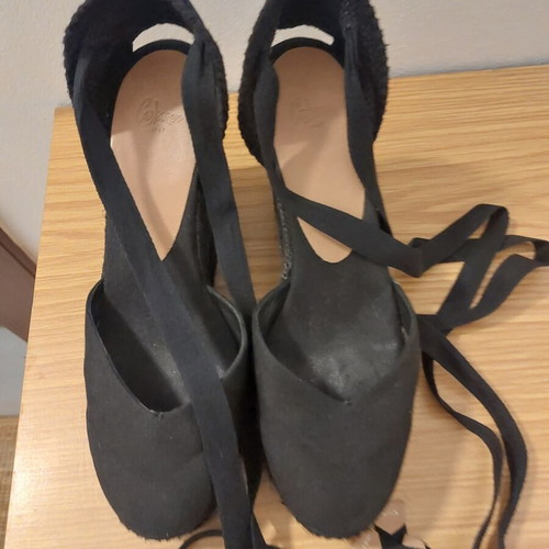Castaner Carina C espadrilles black size 38 like new