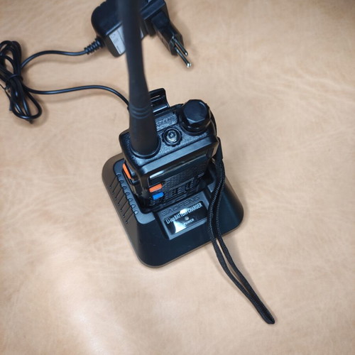 VHF Baofeng dual-band 5 watt radio new, unused