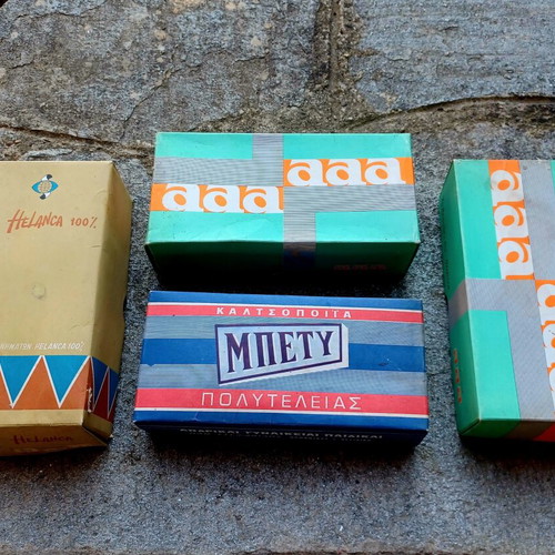 Vintage box from Greek sock manufacturer ΜΠΕΤΥ