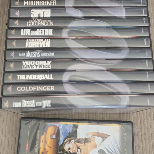 James Bond 007 DVD collection like new, adventure genre, subtitles
