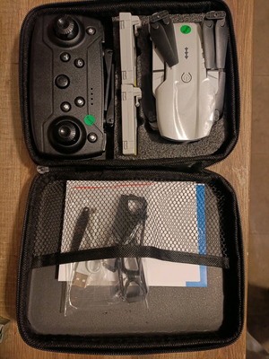 Drone unused with 3 batteries