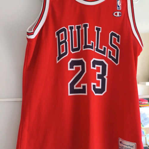 Authentic Jordan 23 jersey like new, size Large