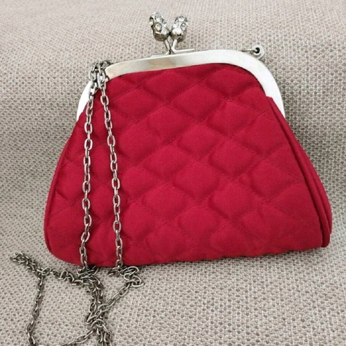 Alexi Andriotti red quilted women's bag like new