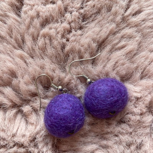 Earrings new purple wool set