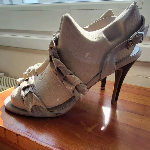 Bon Prix sandals used, size 39, gray with gold accents