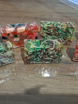 Glycerin scented soaps new with cinnamon fragrance