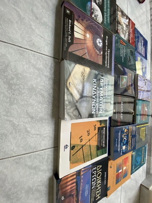 Academic books used in Greek language