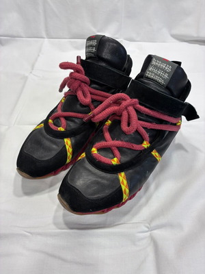 Bernard Wilhelm x Camper Boots like new, size 45, black multicolor