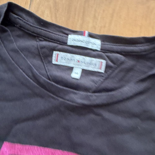 Tommy Hilfiger T-shirt like new, black and pink, size XS