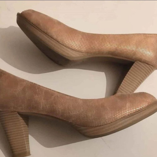 Marco Tozzi peep toe shoes like new, size 41, beige gold