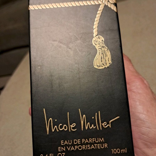 Nicole Miller Eau de Parfum 90 ml like new
