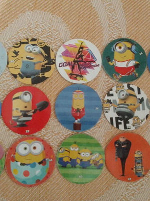 Minions Chipicao caps like new, pack of 15 pieces