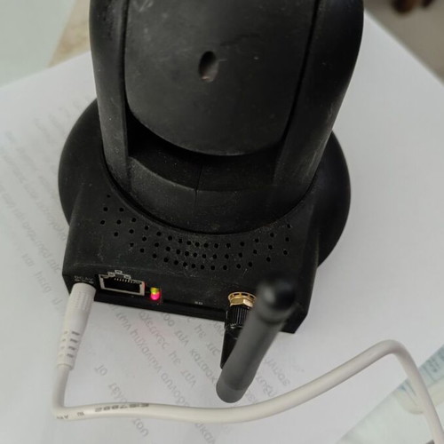 Foscam FI9821P IP Camera Wi-Fi HD black color broken used