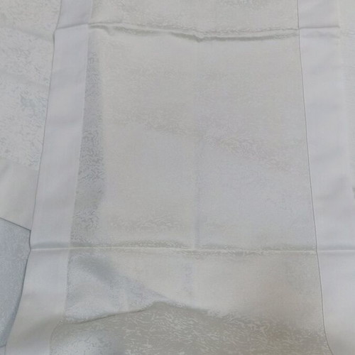 Tablecloth set 5 pieces new, jacquard with satin border, of white