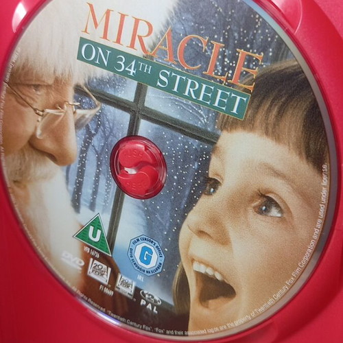 Miracle on 34th Street DVD with English subtitles