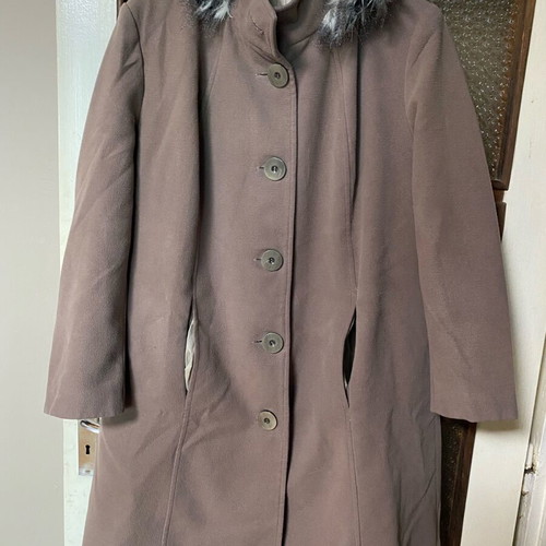 Women's coat used, size 2XL, beige