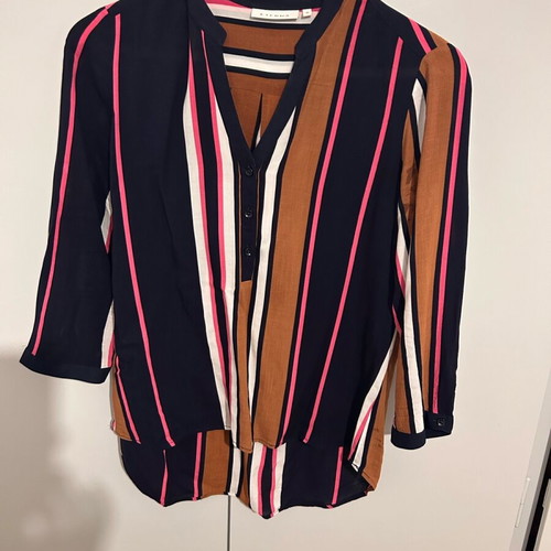 Eterna shirt Small 3/4 sleeve like new, multicolor