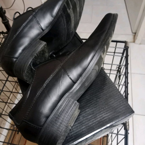 Leather men's shoes scarponia size 42 like new, black