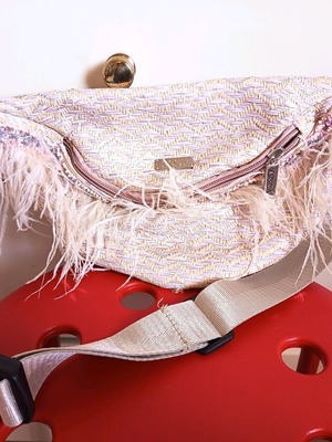 Средна чанта Doca розова като нова