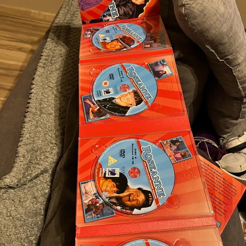Roseanne Season 2 Boxset like new, comedy DVD
