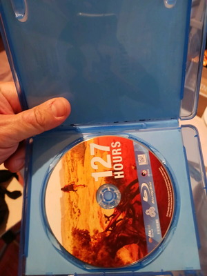 Blue Ray 127 Hours like new