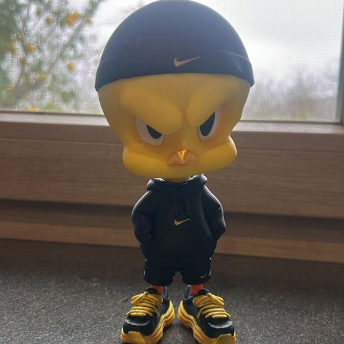 Tweety Urban Vibes figure new, available in all colors