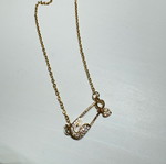 Chain new, gold color