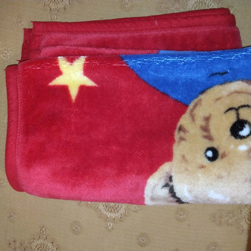 Children's blanket used 94 x 144 cm