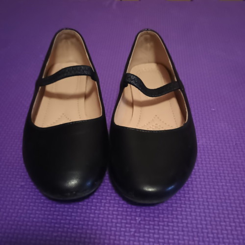 MariKelly ballerinas size 32 like new, black matte
